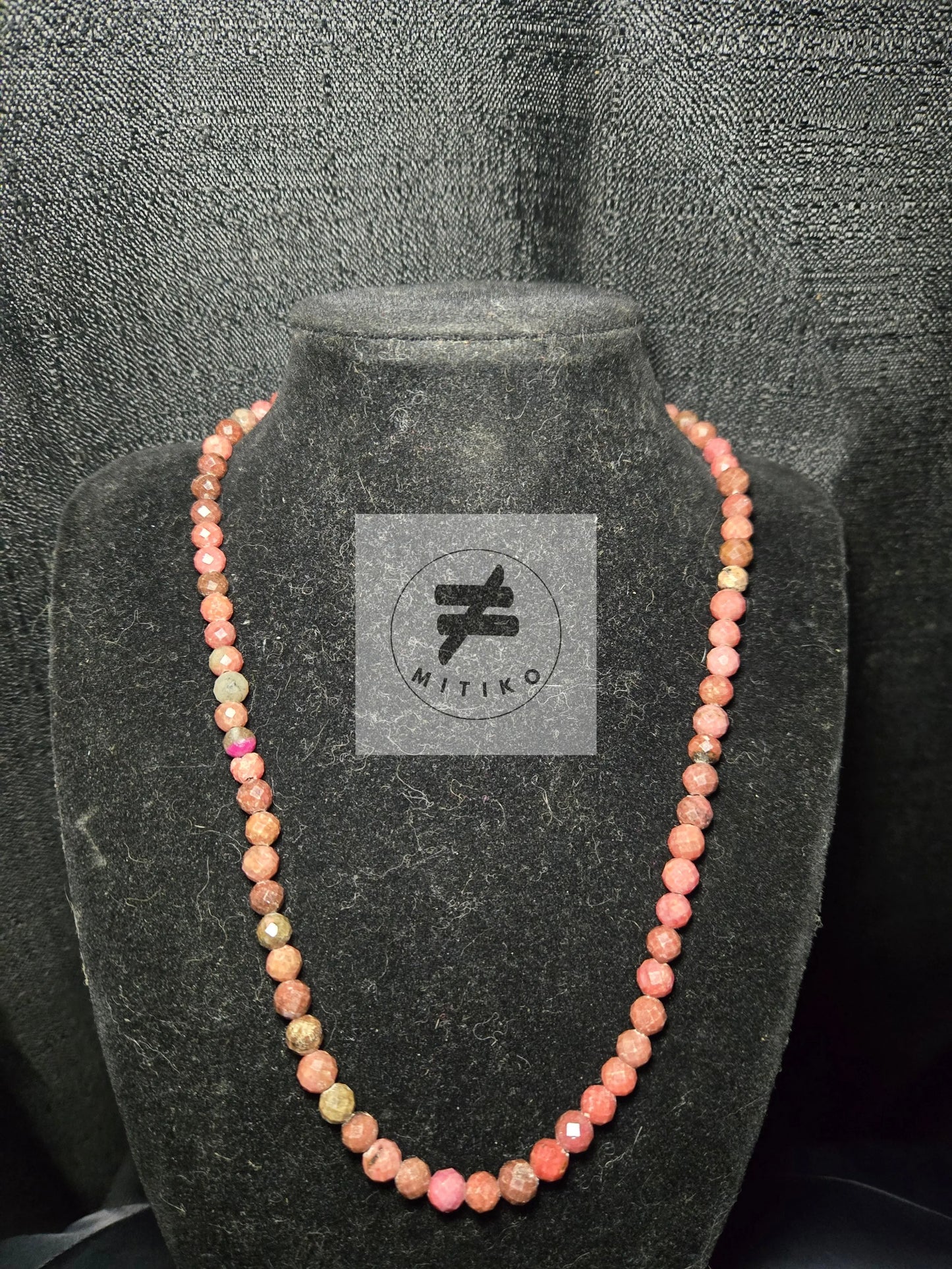 Raspberry Necklace Mitiko