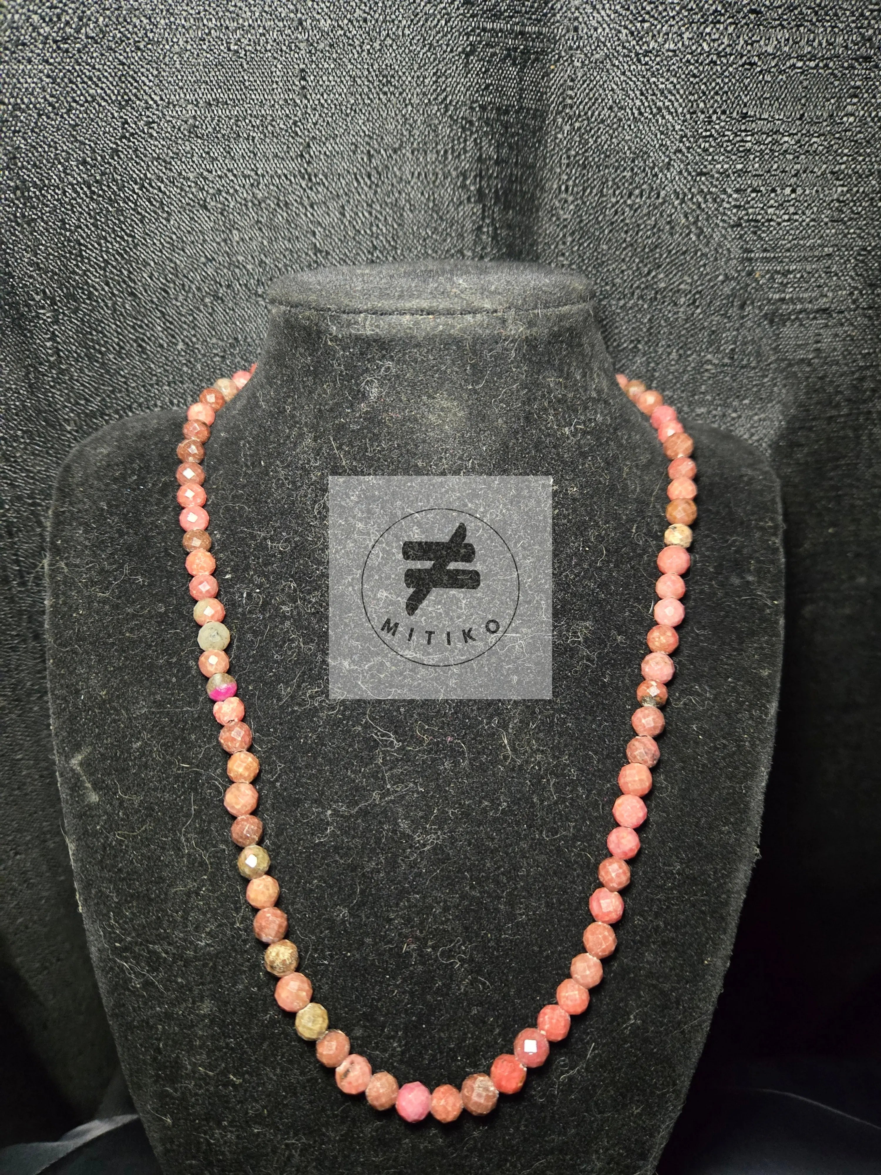 Raspberry Necklace Mitiko