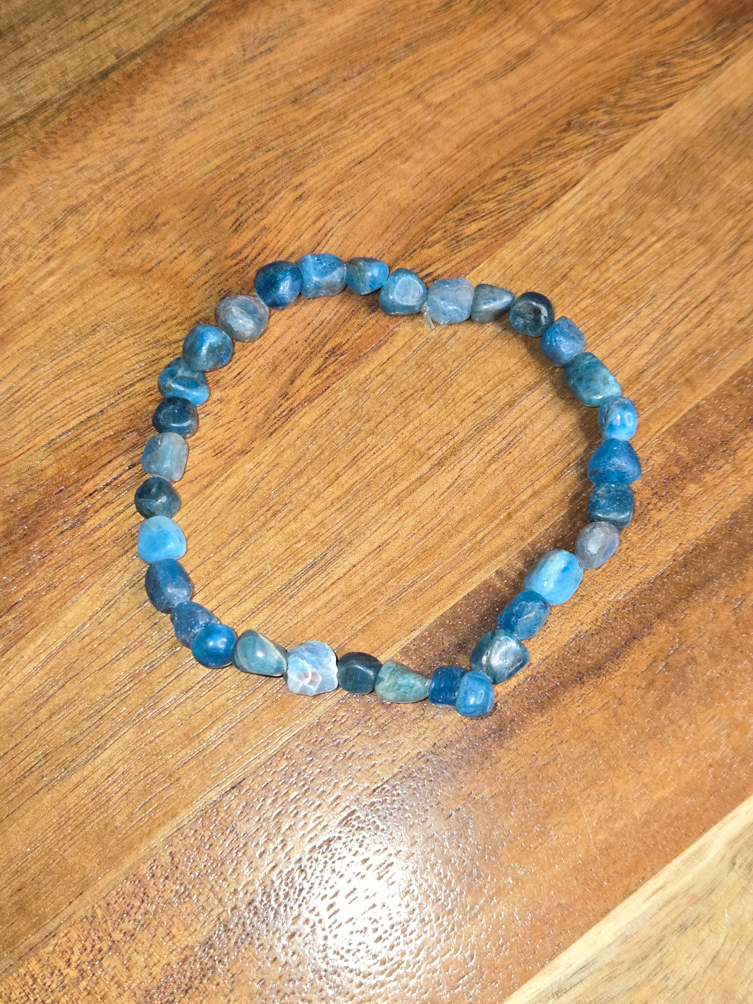 Apatite Nugget Bracelet - Mitiko